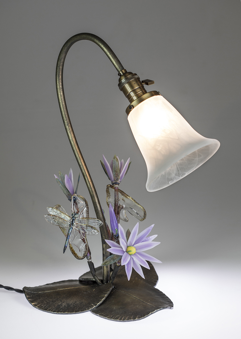 Waterlily Lamp by Loy Allen (Art Glass Lamp Sculpture) | American Artwork